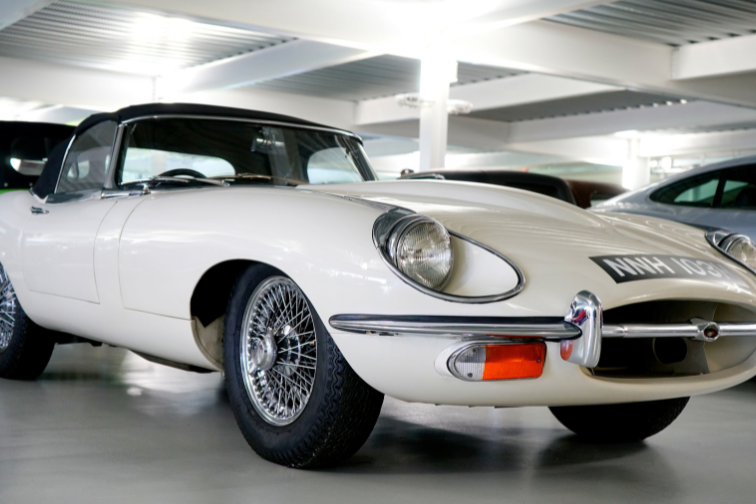 Design icon - Jaguar E-Type 